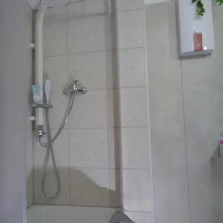 Ferienbungalow 3 Privatunterkunft